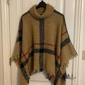 Chicsoul‎ Oversized Striped Poncho Raw Fringe Edge open knit Women turtleneck.